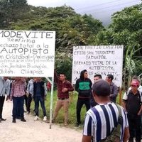 Protestan contra la construcción de la autopista San Cristóbal de las Casas-Palenque