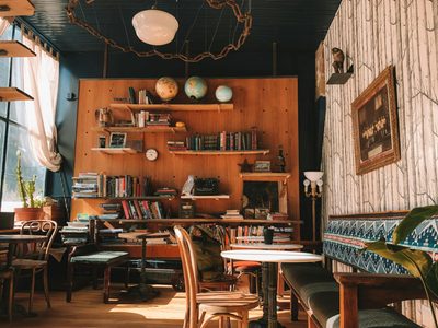 Las tendencias decorativas que triunfaron entre los años 20 y 70 y regresan para transformar tu hogar con ese toque vintage de la abuela