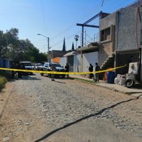 Defienden a su madre y matan a dos presuntos asaltantes de casa habitación