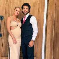 Aesthetic y chic: así fue el babyshower del hijo de Nicole Neumann y Manu Urcera