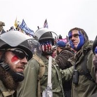 Arrestan a cinco miembros del grupo de ultraderecha America First por el asalto al Capitolio de EU