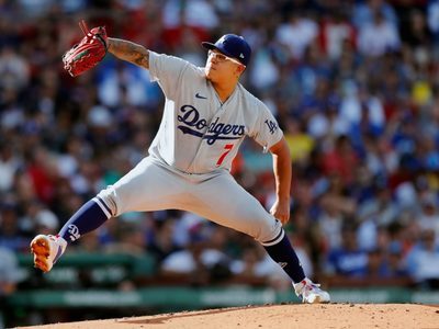 El pitcher mexicano Julio Urías enfrenta estos cinco delitos tras su arresto en el 2023
