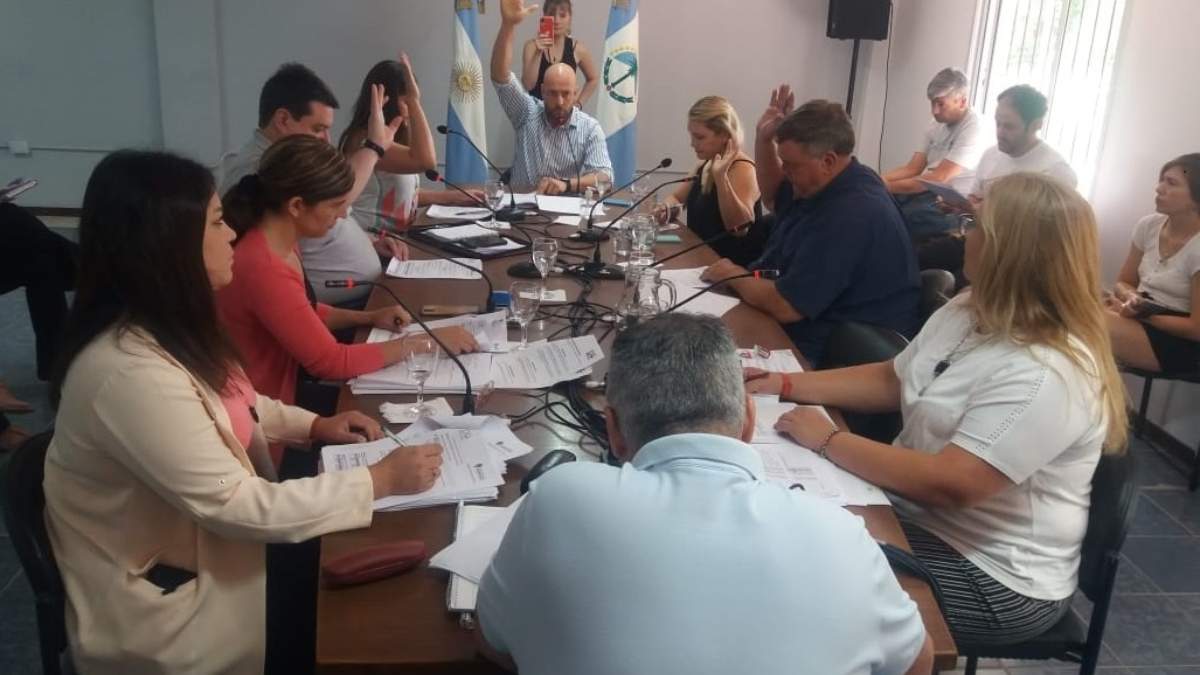 Sesión del Concejo Deliberante de Centenario. Fuente: (Centenario Digital)
