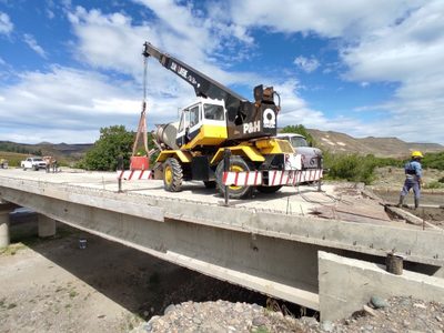 Advirtieron por desvíos en la ruta 40 por el avance de las obras en el puente La Rinconada