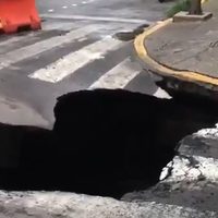 Reportan más socavones en la CDMX; en Benito Juárez, uno de tres metros de diámetro (Video)