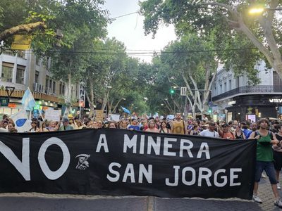 Las imágenes aéreas de la marcha que preocupa al gobierno