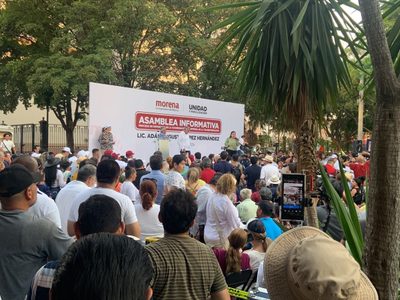 Entre acarreos, caos vial y sillas vacías, Adán Augusto realiza acto en Culiacán