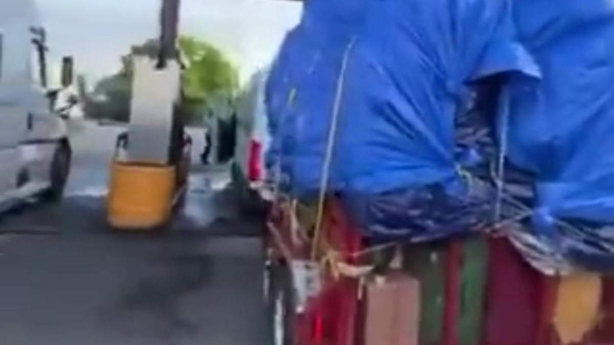 Vehículo donde presuntamente venían los migrantes