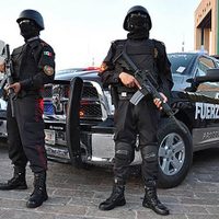 Dependencias se contradicen por la muerte de un hombre que cayó de un edificio en Monterrey