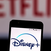 La forma sencilla de ver todo el contenido de Netflix y Disney+ de forma gratuita y sin demasiadas vueltas