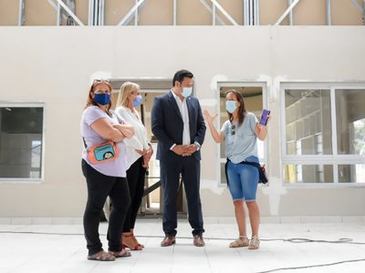 Llegan más obras públicas, en materia de educación, a dos localidades de Neuquén