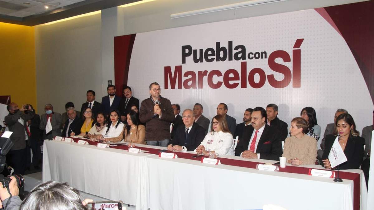 Plataforma en favor de Ebrard