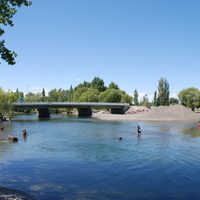 Tragedia en Neuquén Capital: un hombre se ahogó en el río Limay