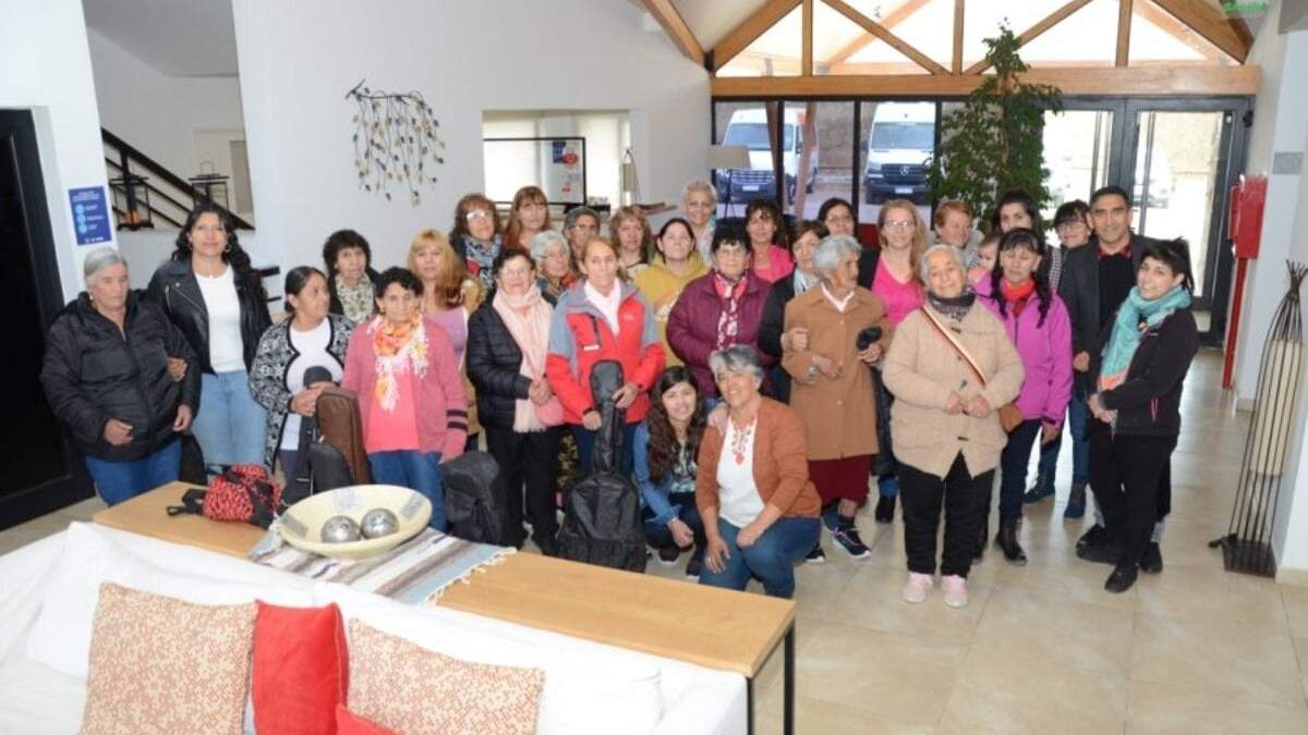 Las Cantoras del norte neuquino fueron homenajeadas en Las Ovejas. Fuente: (Facebook)