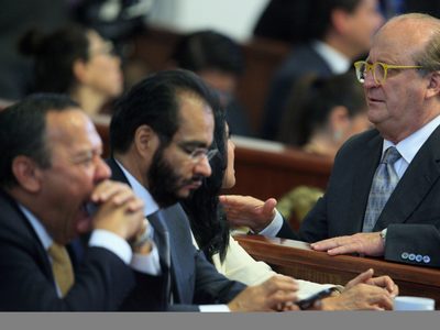 UIF asegura que René Bejarano no aparece en denuncia contra banda rumana