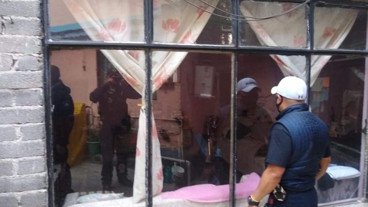 Agentes de la Fiscalía de la CDMX acudieron al domicilio de la mujer