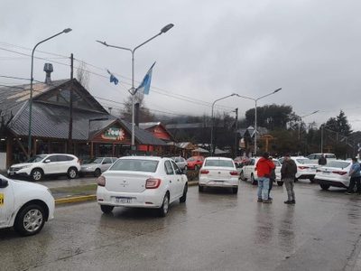 Uno de los cinco detenidos por robo a taxista amenazó al fiscal De Lillo: “Te tenés que cuidar”