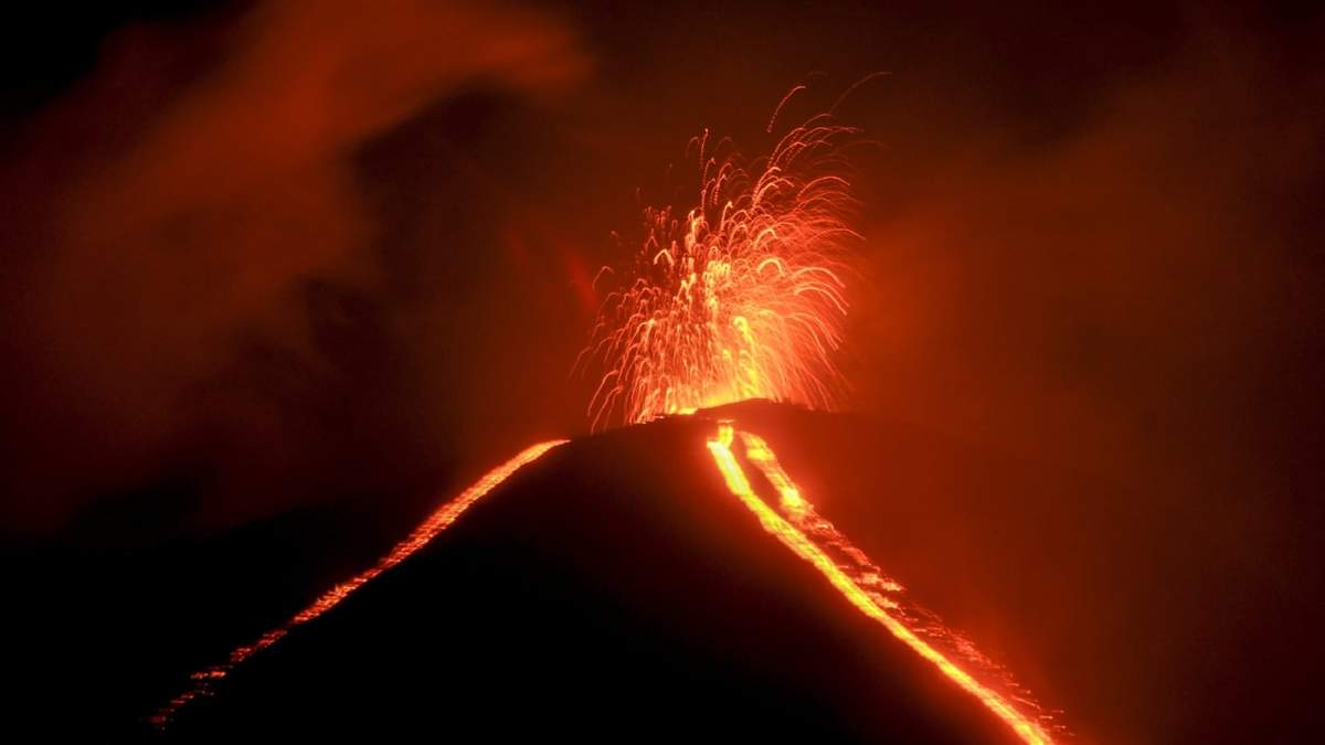 Imagen del volcán Pacaya, en Guatemala. Fuente: (Twitter)