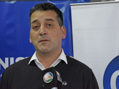 Gabriel Álamo reclamó la escasez de elementos aéreos para combatir el fuego en Aluminé