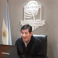 Villa Pehuenia Moquehue: Municipalidad entregó microcréditos a emprendedores