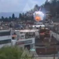 Captan la explosión de un taller de pirotecnia en Metepec; un hombre murió (Video)
