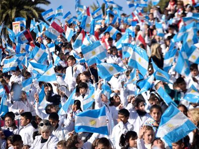 Novedades: la promesa a la bandera no se hará de manera virtual en Neuquén