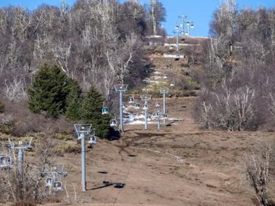 Trabajadores de Cerro Chapelco: “La empresa quiere que paguemos la falta de nieve”