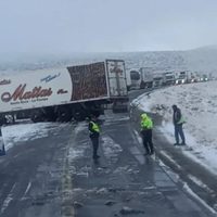 Neuquén: habilitan la Ruta 40 tras un corte por camión cruzado entre Zapala y Las Lajas por el hielo