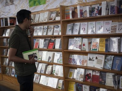 Tras la pandemia, asisten un millón 100 mil personas a la Fil del Zócalo 2022