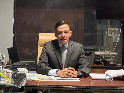 Abogado denuncia en Facebook irregularidades en Centro de Justicia; juez lo acusa de incitar al odio