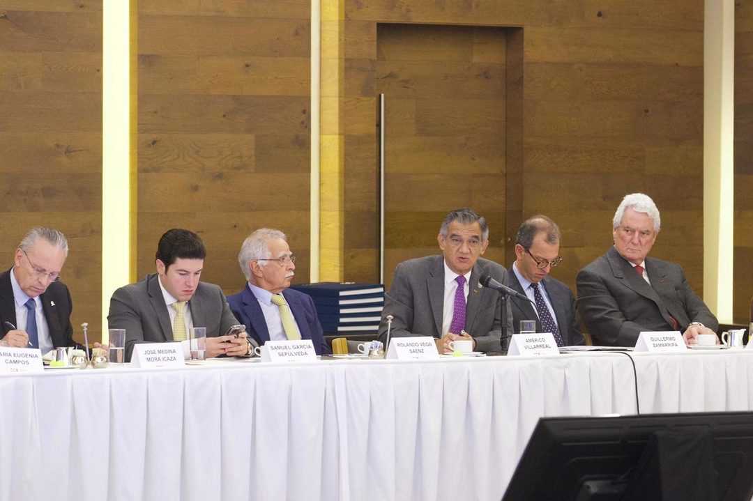 117-2023.-Expone Américo sus proyectos ante el CCE; le reconocen avances en seguridad (1)