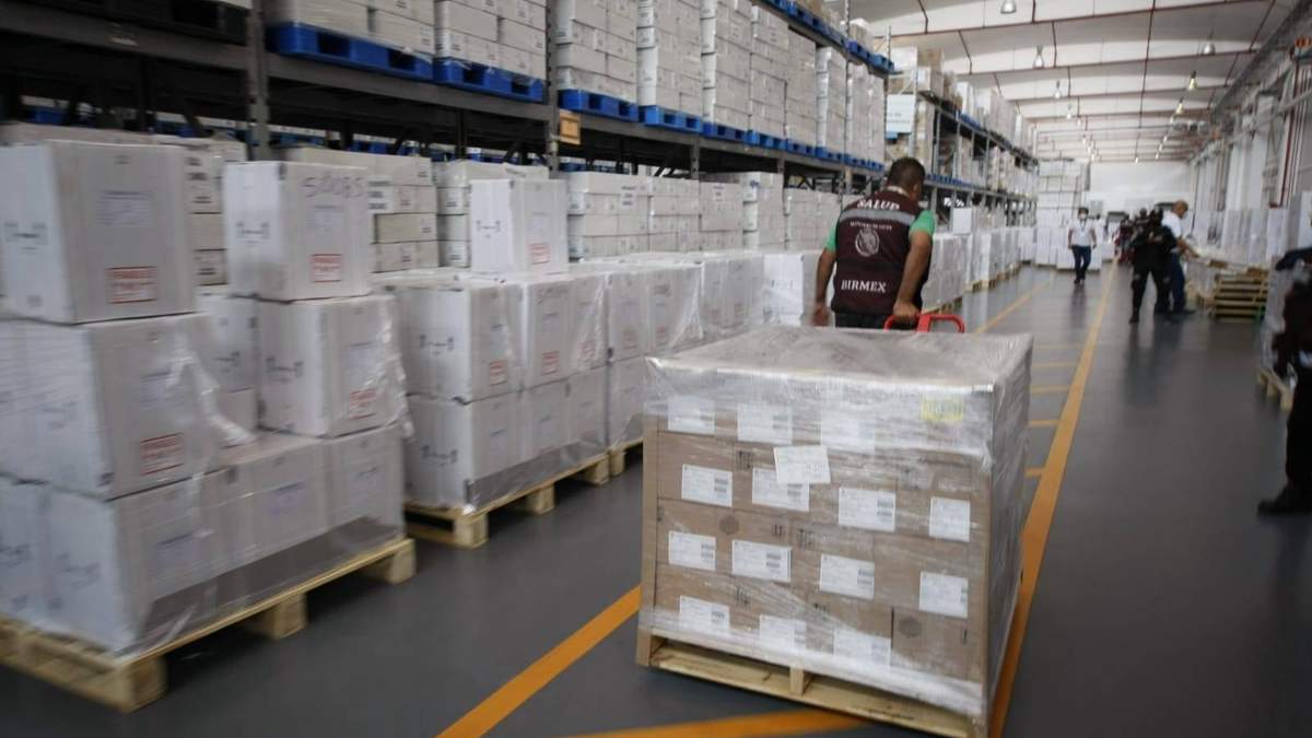 Vacunas en las instalaciones de la paraestatal
