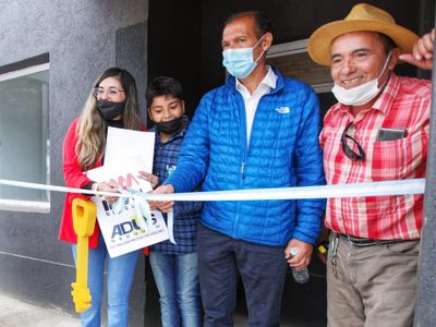 Villa La Angostura: Omar Gutiérrez entregó más de 130 viviendas