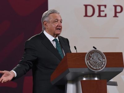 “Se alborotan los zopilotes”, dijo AMLO sobre las descalificaciones por la tragedia en la Línea 3