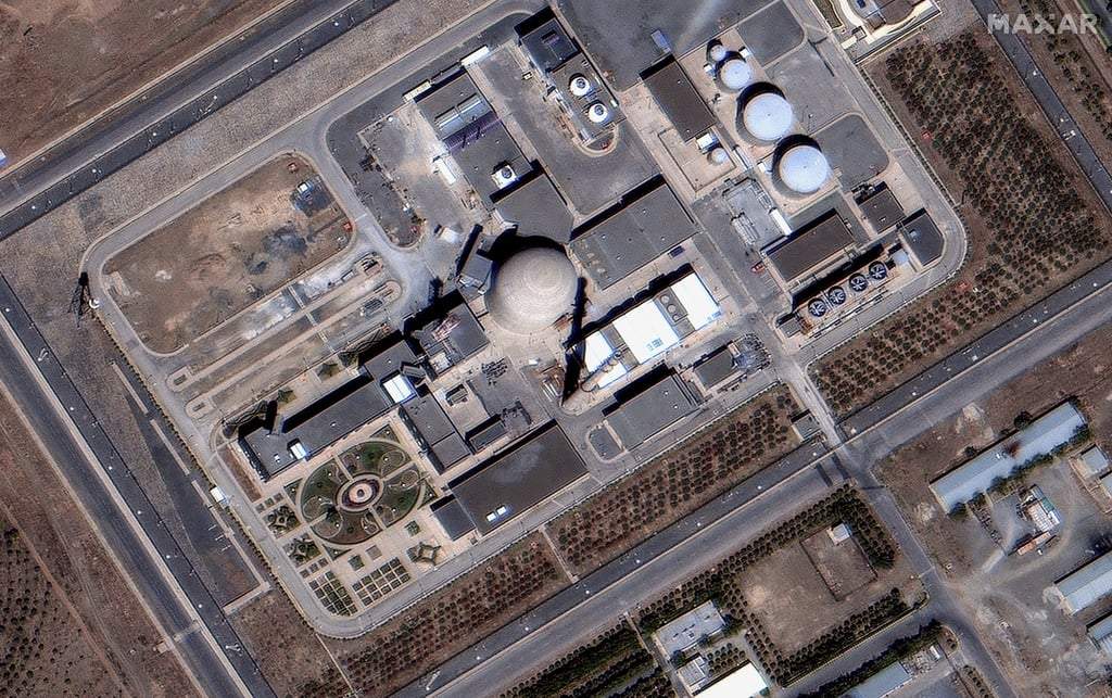 En esta imagen satelital proporcionada por Maxar el 18 de junio de 2025, se muestra el reactor de agua pesada de Arak, en Irán, antes del ataque de Israel contra la instalación