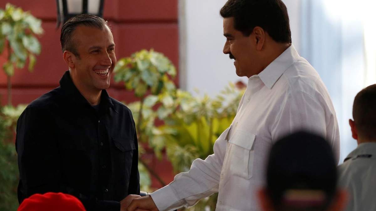 Tareck El Aissami y Nicolás Maduro. (Fuente: Twitter)