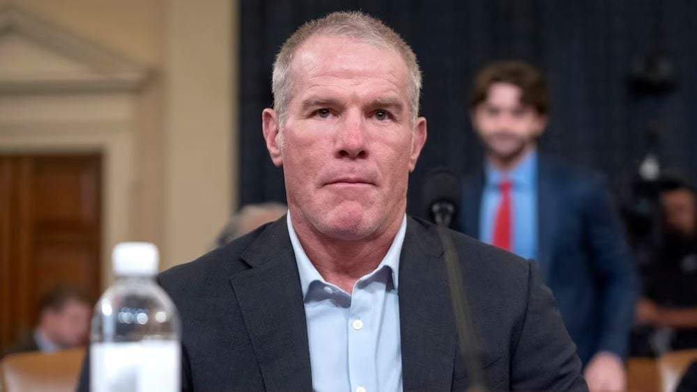 Brett Favre revela que padece Parkinson