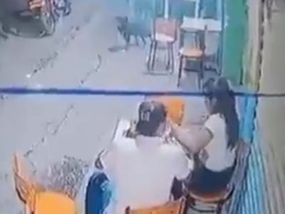 Mujer contraataca a su agresor y lo noquea (Video)