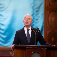 Mayorkas: la ley migratoria de Texas "es inconstitucional"