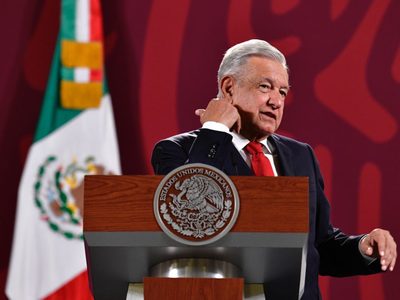 AMLO habló con Peña Nieto para elegir titulares del Ejército y Marina