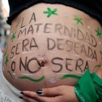 Esmeralda, de 14 años, fue violada, sufrió un aborto espontáneo y la Fiscalía la acusa de homicidio