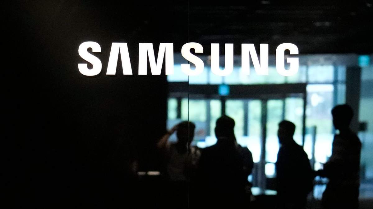 El logo de Samsung Electronics Co. en la sede de la compañía en Suwon, Corea del Sur