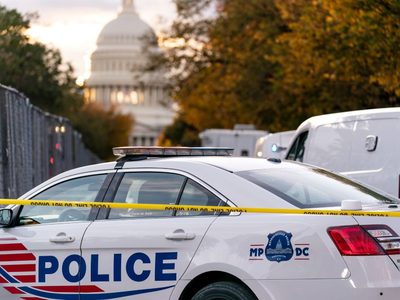 Tres policías heridos en tiroteo en Washington