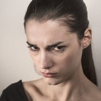 ¡No vale enojarse! Estos son los "enojones" del zodiaco, según el horóscopo