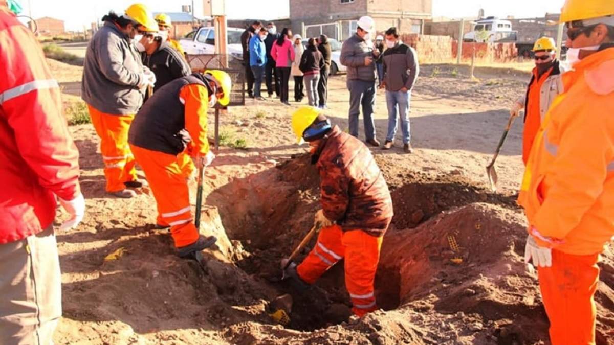 Realizan trabajos en la red de gas en Zapala. Fuente: (Twitter)