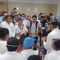 Por falta de insumos, realizan paro en hospital del IMSS en Puebla