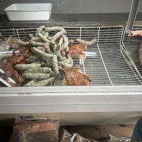 Intentaban vender 260 kilos de carne en mal estado