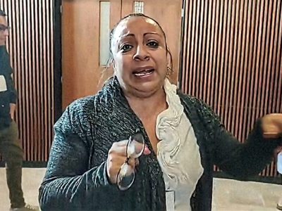 Xóchitl Ramírez obtiene su libertad tras fallo absolutorio; tribunal señala deficiencias de Fiscalía