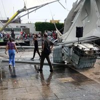 Colapsa estructura en Feria del Libro de Nezahualcóyotl; hay cinco lesionados (Videos)