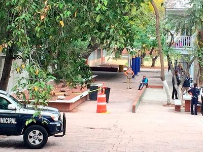 Reportan el fallecimiento de una niña en los baños de una primaria en Querétaro